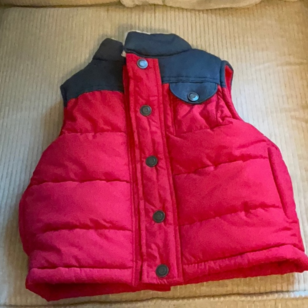 Carter puffed vest with snaps